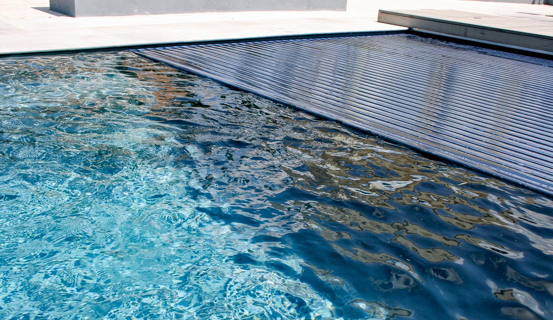 Leisurepools Reflection med lamelkasse 3,8×7,92-9,92 m, 1,28-1,78 m dybde