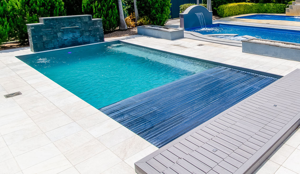 Leisurepools Reflection med lamelkasse 3,8×7,92-9,92 m, 1,28-1,78 m dybde