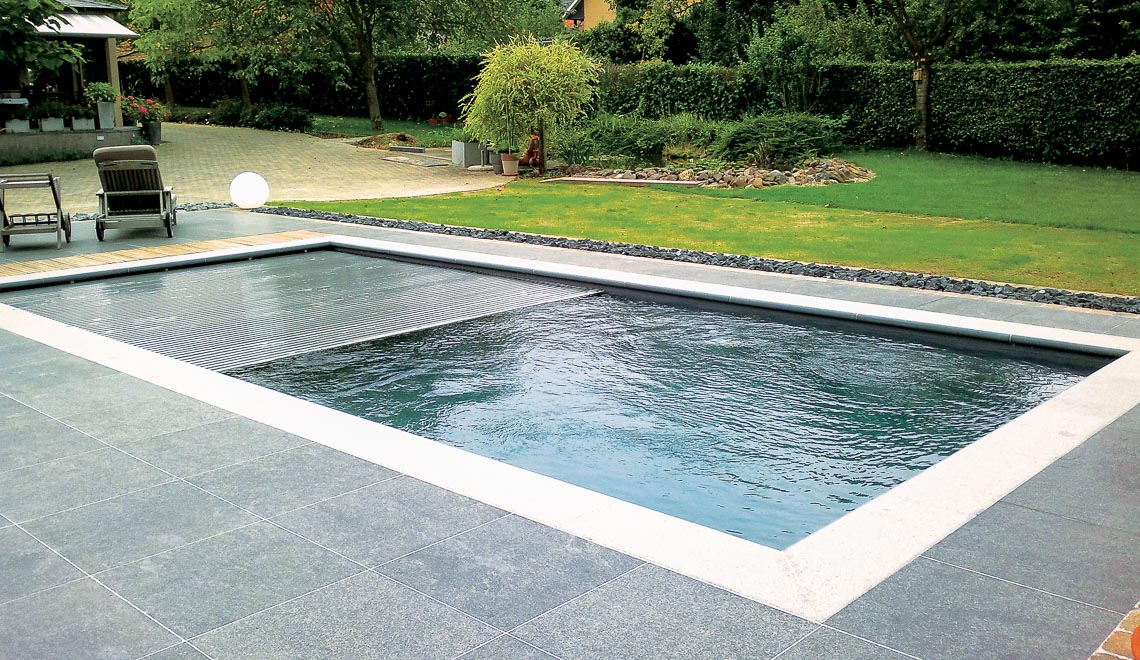 Leisurepools Reflection med lamelkasse 3,8×7,92-9,92 m, 1,28-1,78 m dybde