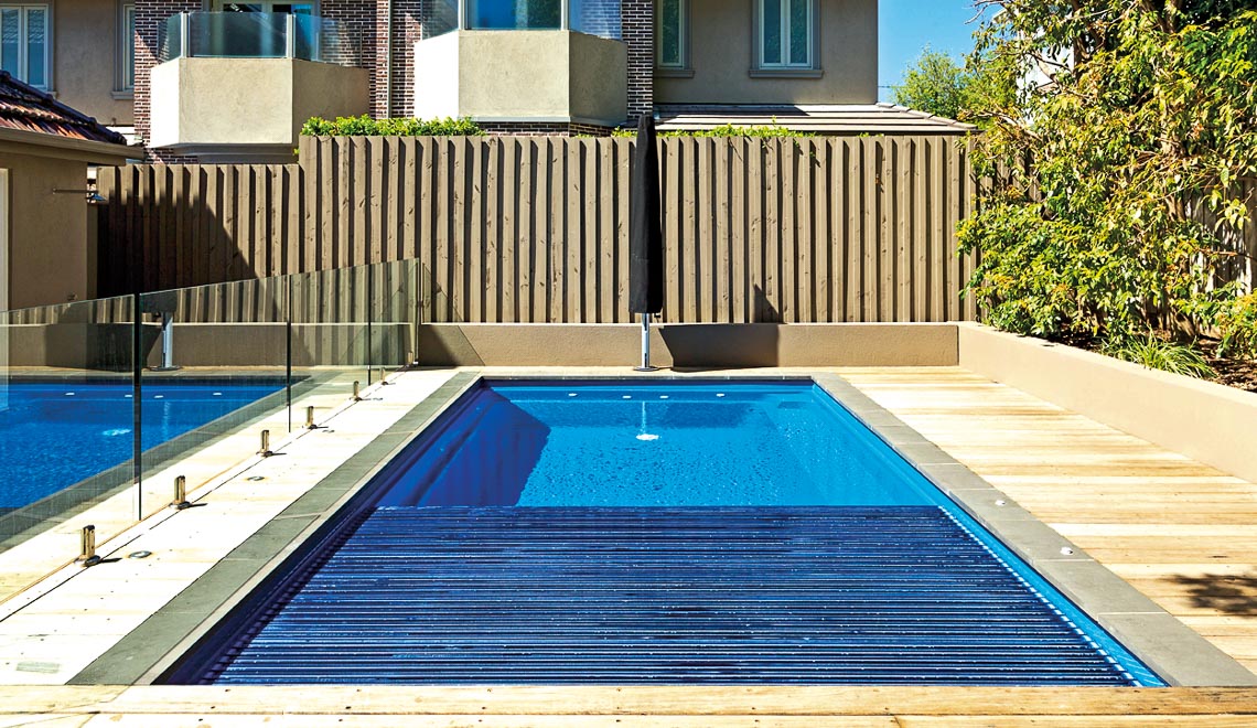 Leisurepools Reflection med lamelkasse 3,8×7,92-9,92 m, 1,28-1,78 m dybde