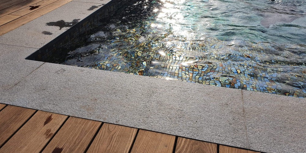 Pool perimeter Natural stone